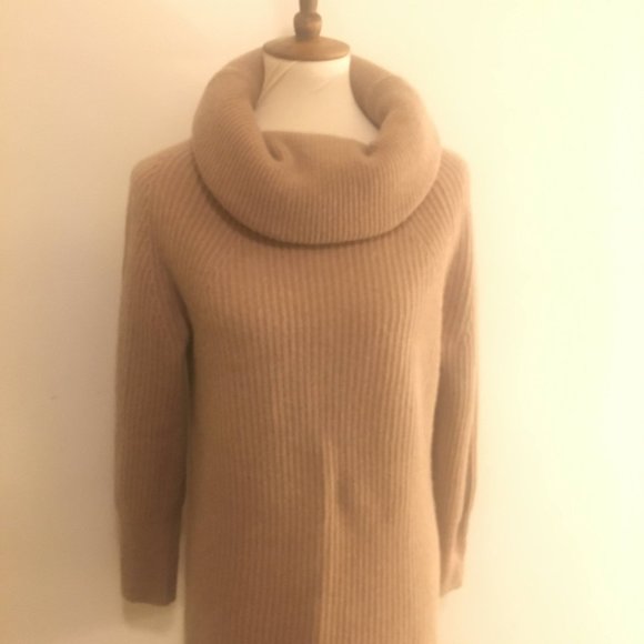 Lou & Grey Sweaters - NWT Lou & Grey Cashmere Tunic Sweater